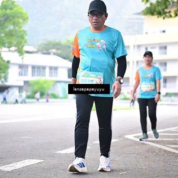 Runner Photo 8311459