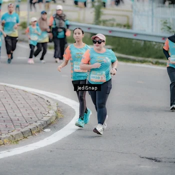 Runner Photo 8311518