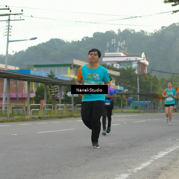 Runner Photo 8311562