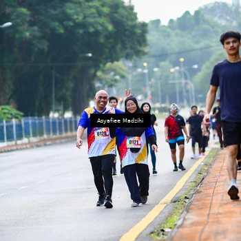 Runner Photo 8311676