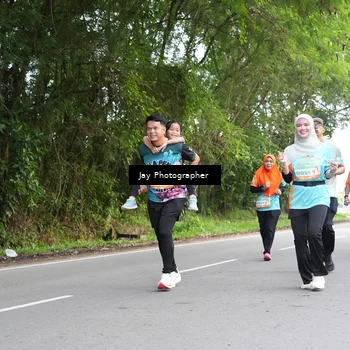 Runner Photo 8311853
