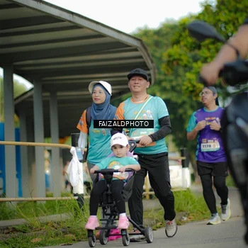 Runner Photo 8311939