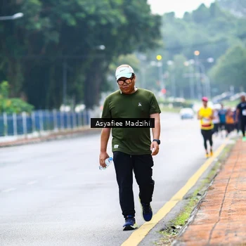 Runner Photo 8312031