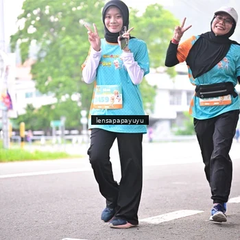 Runner Photo 8312032