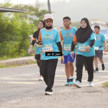Runner Photo 8312041