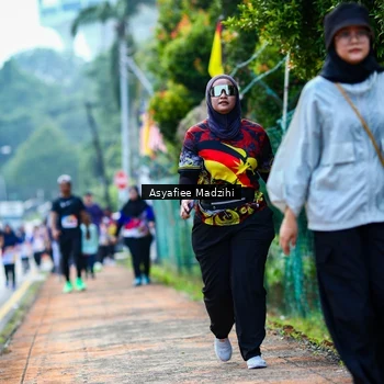 Runner Photo 8312044
