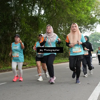 Runner Photo 8312051