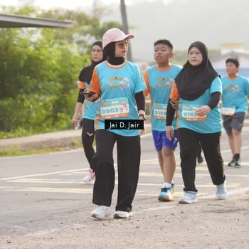 Runner Photo 8312057