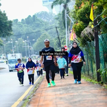 Runner Photo 8312062