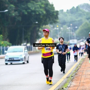 Runner Photo 8312063