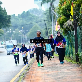 Runner Photo 8312064