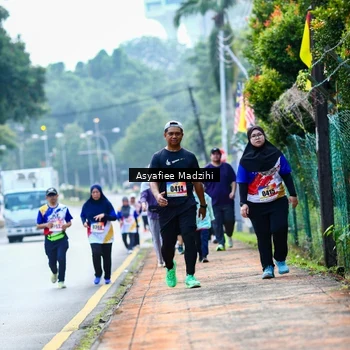 Runner Photo 8312071
