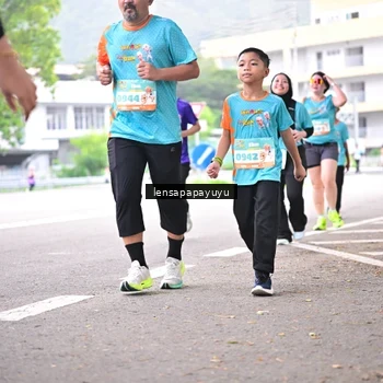 Runner Photo 8312081