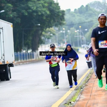 Runner Photo 8312082