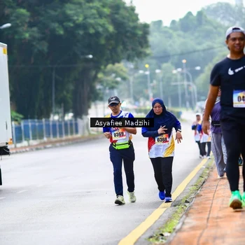 Runner Photo 8312084
