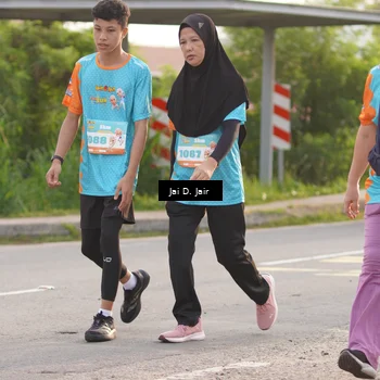 Runner Photo 8312095