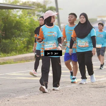Runner Photo 8312103