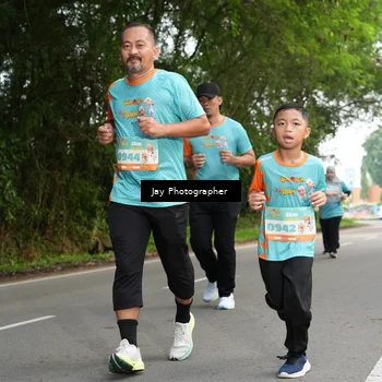 Runner Photo 8312239