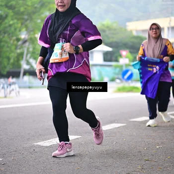 Runner Photo 8312257