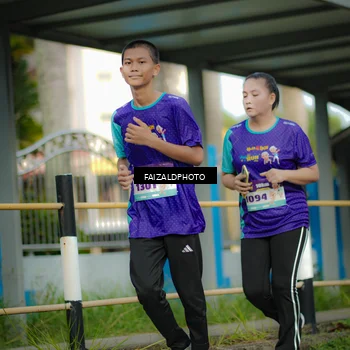 Runner Photo 8312285