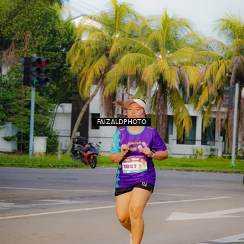 Runner Photo 8312371