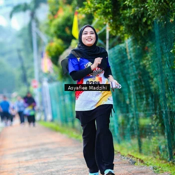 Runner Photo 8312406