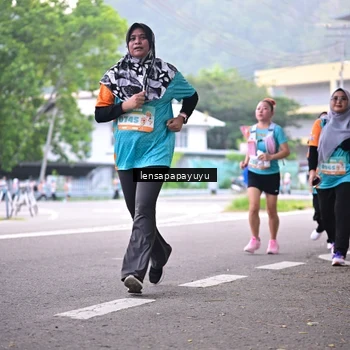 Runner Photo 8312431
