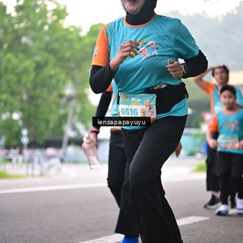 Runner Photo 8312434