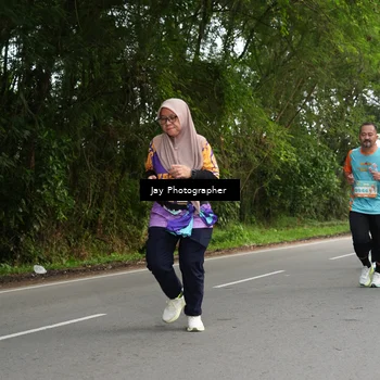 Runner Photo 8312435