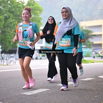 Runner Photo 8312436