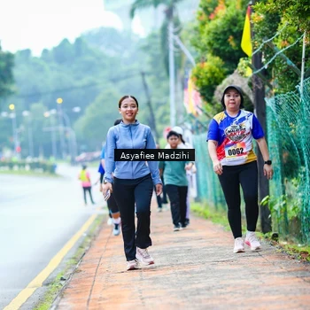 Runner Photo 8312439