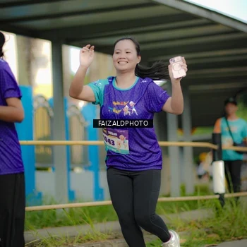 Runner Photo 8312478