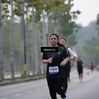 Runner Photo 8312572