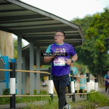 Runner Photo 8312616