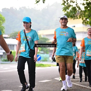 Runner Photo 8312684