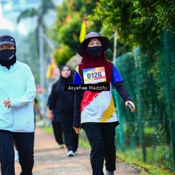 Runner Photo 8312741