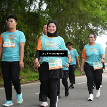 Runner Photo 8312743