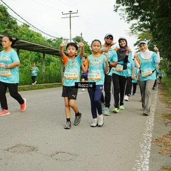 Runner Photo 8312750