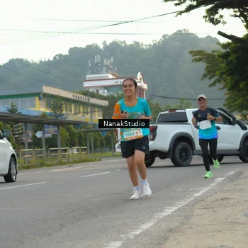 Runner Photo 8312763
