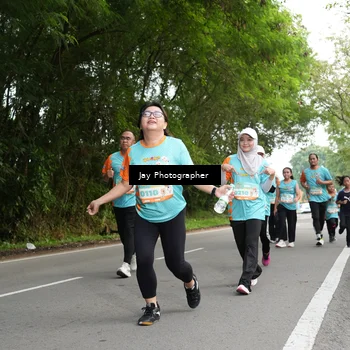Runner Photo 8312832