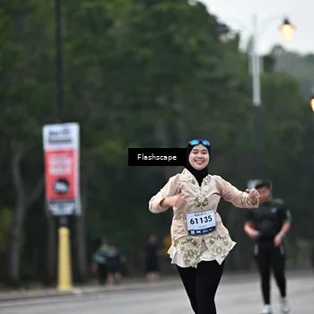 Runner Photo 8312893