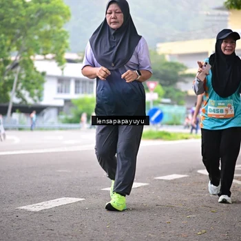 Runner Photo 8312899