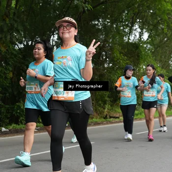 Runner Photo 8312900