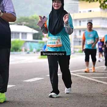 Runner Photo 8312901
