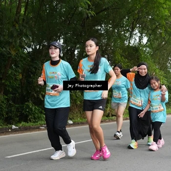 Runner Photo 8312906