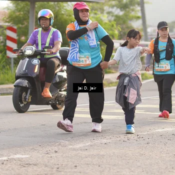 Runner Photo 8312909