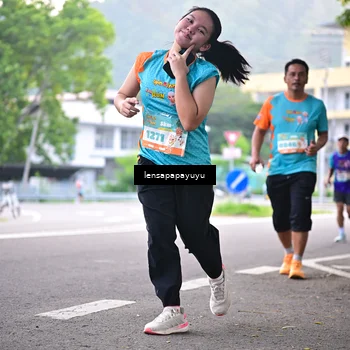 Runner Photo 8312914