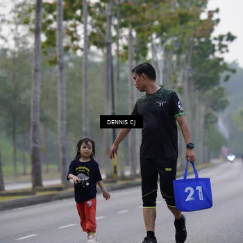 Runner Photo 8313019