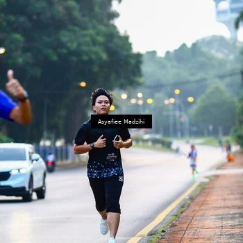 Runner Photo 8313058