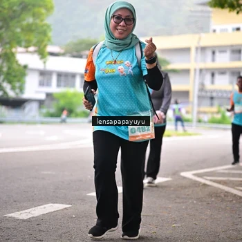 Runner Photo 8313069